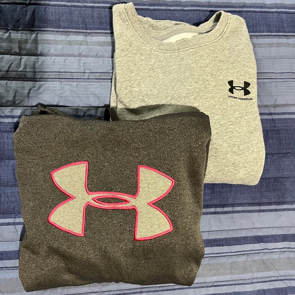 Women’s under Armour hoodies lot of two both are gray size large